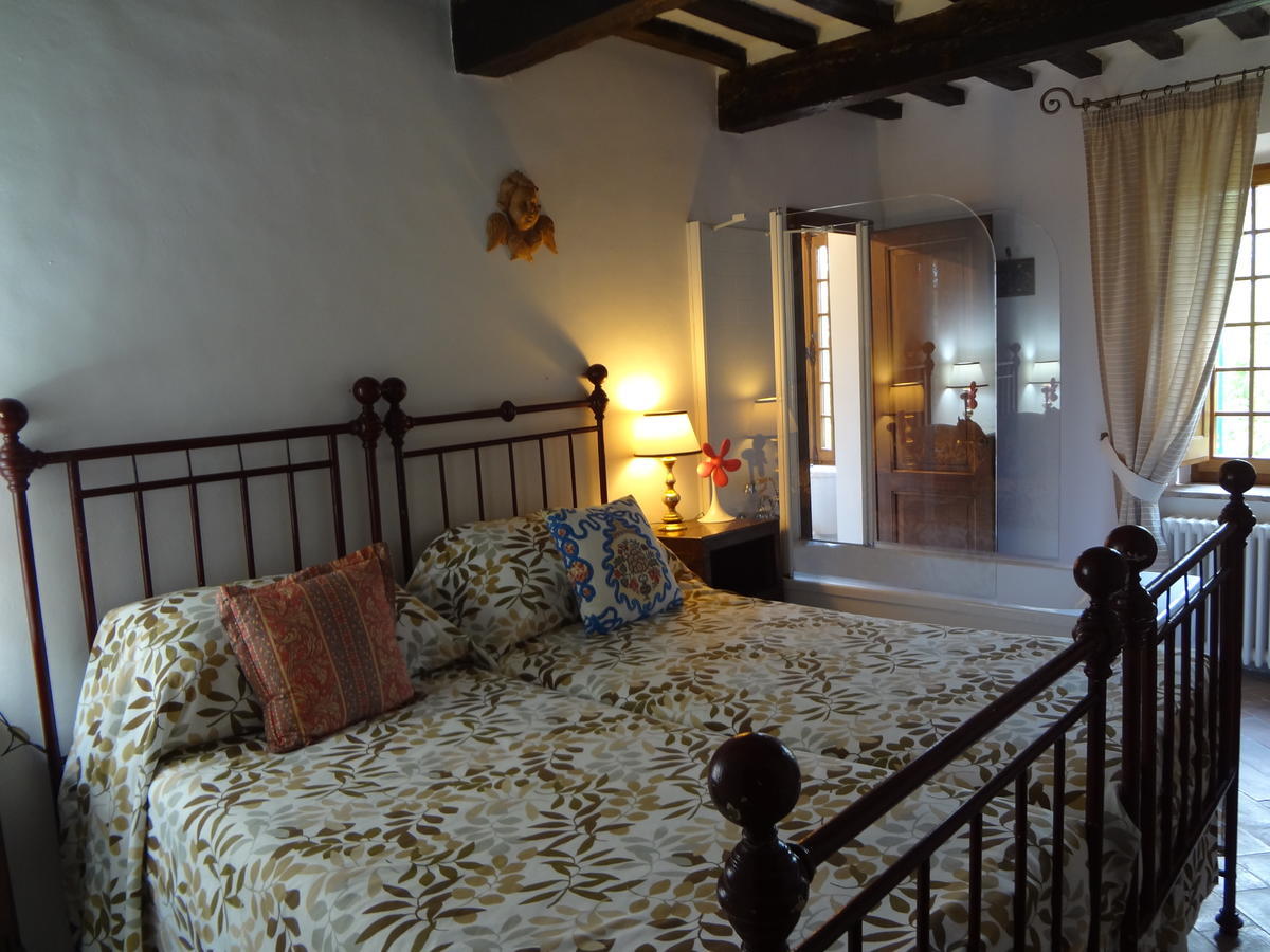 Castello Di Magrano Guest House Carbonesca Ruang foto