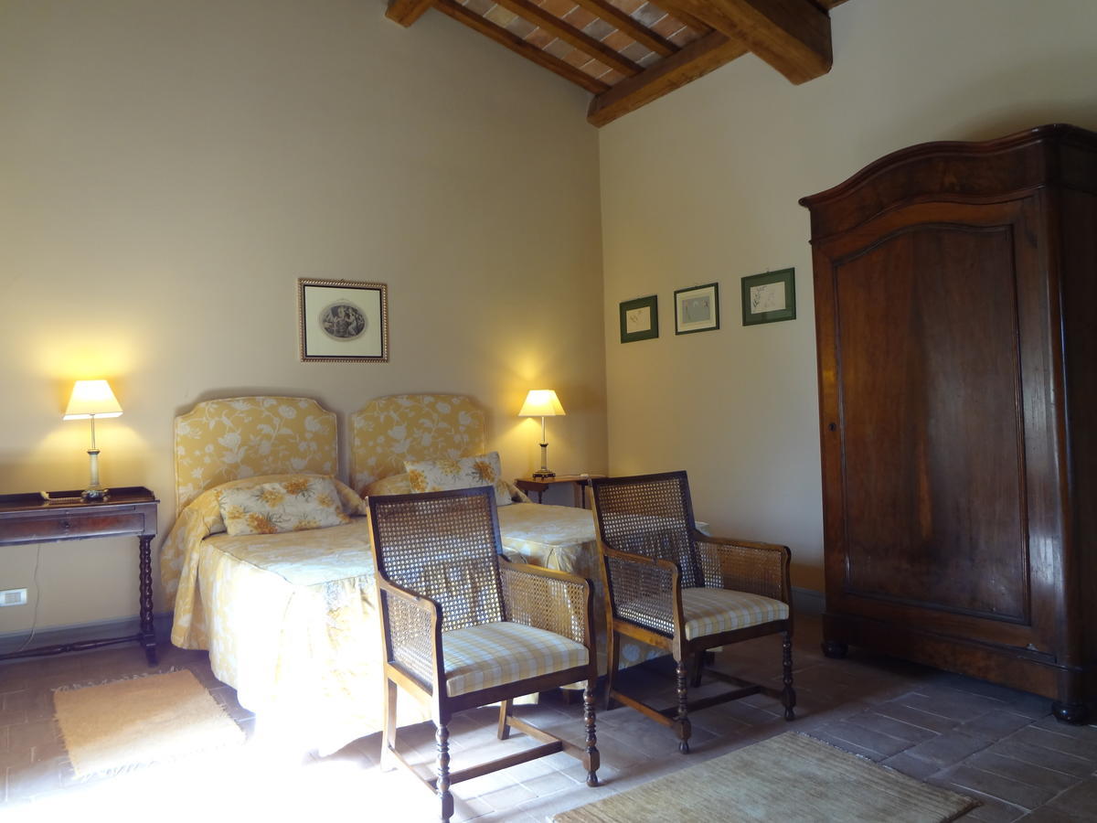Castello Di Magrano Guest House Carbonesca Ruang foto