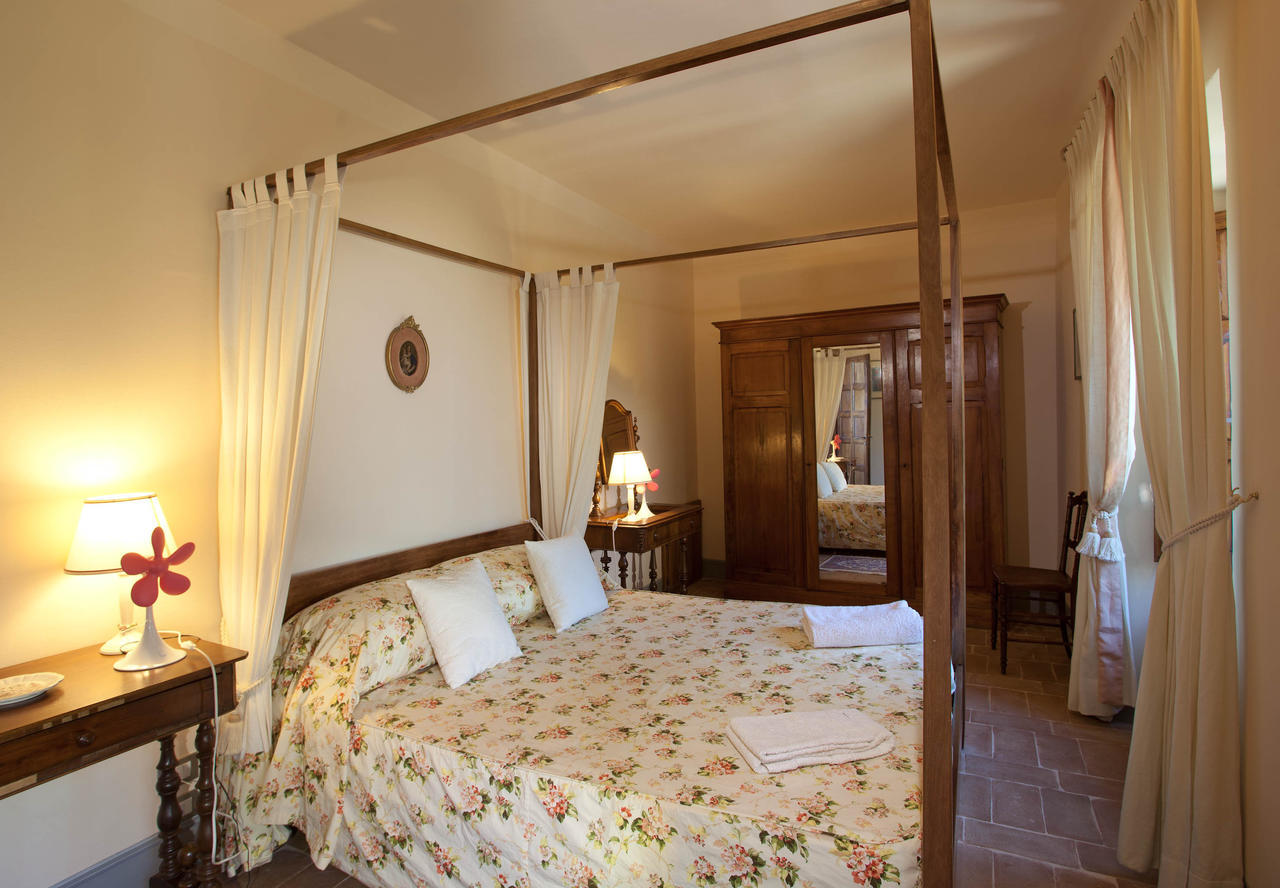 Castello Di Magrano Guest House Carbonesca Ruang foto