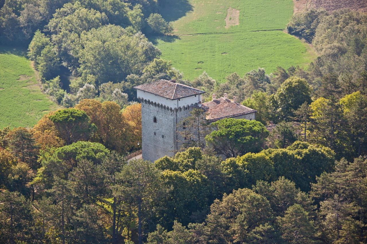 Castello Di Magrano Guest House Carbonesca Bagian luar foto